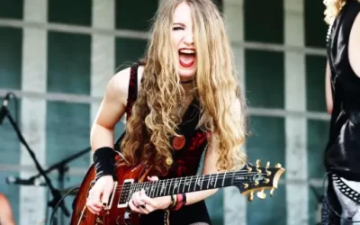 Sophie Burrell, una guitarrista innovadora de la generación Z