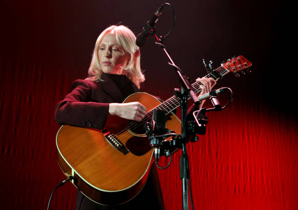Laura Marling, brillante cantautora y guitarrista folk